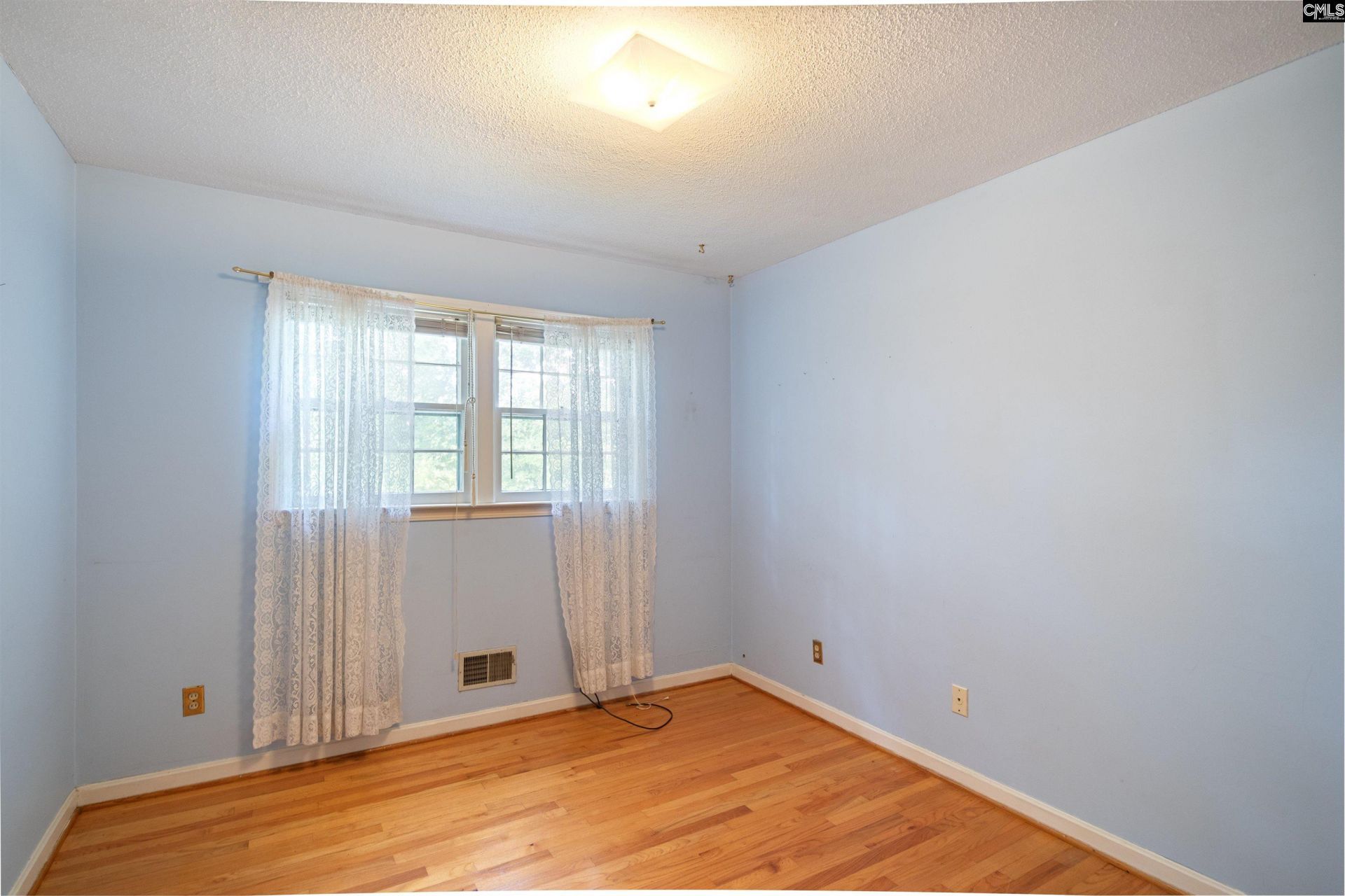 1800 Holly Hill Drive  Photo 27