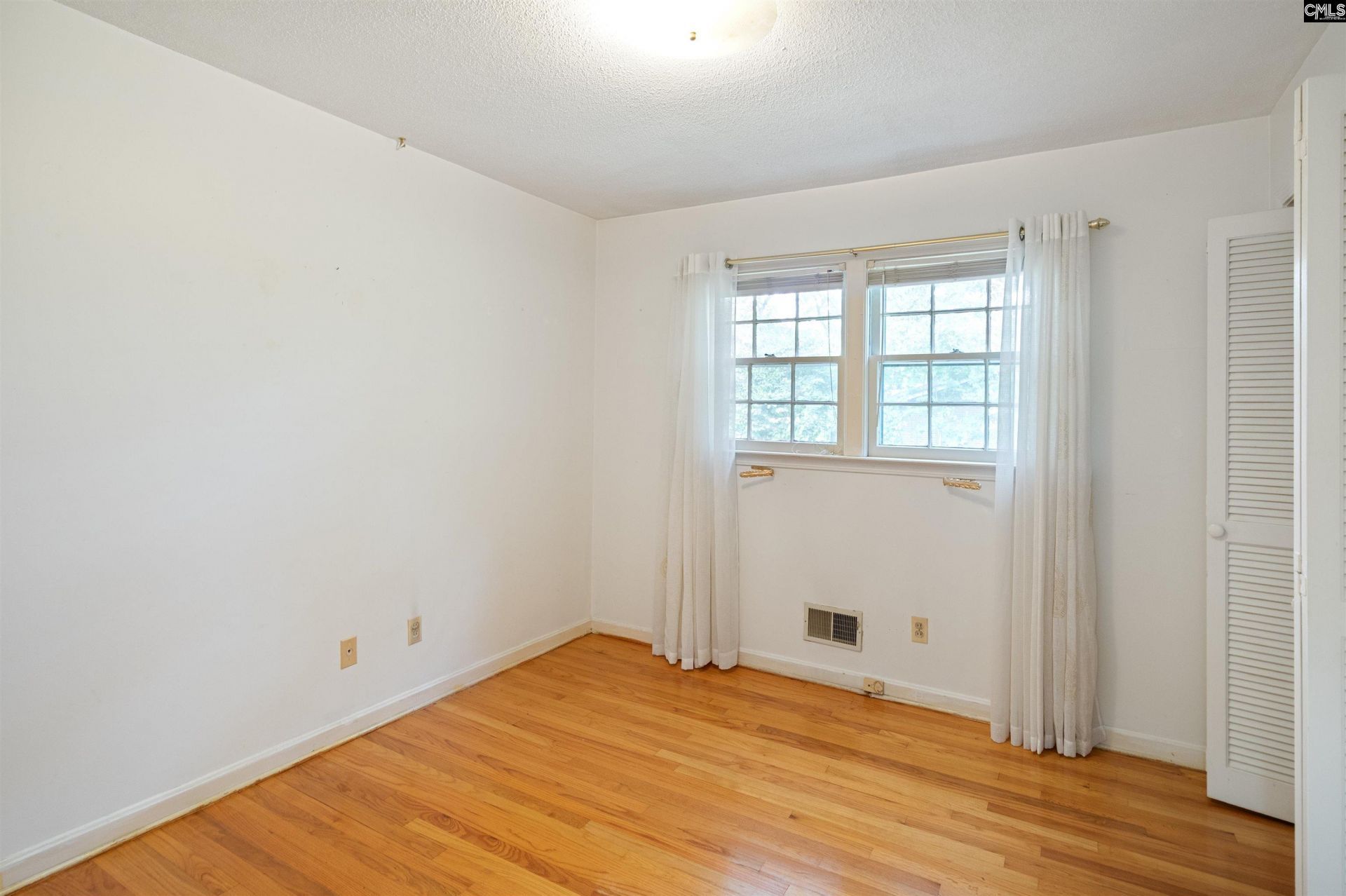 1800 Holly Hill Drive  Photo 28