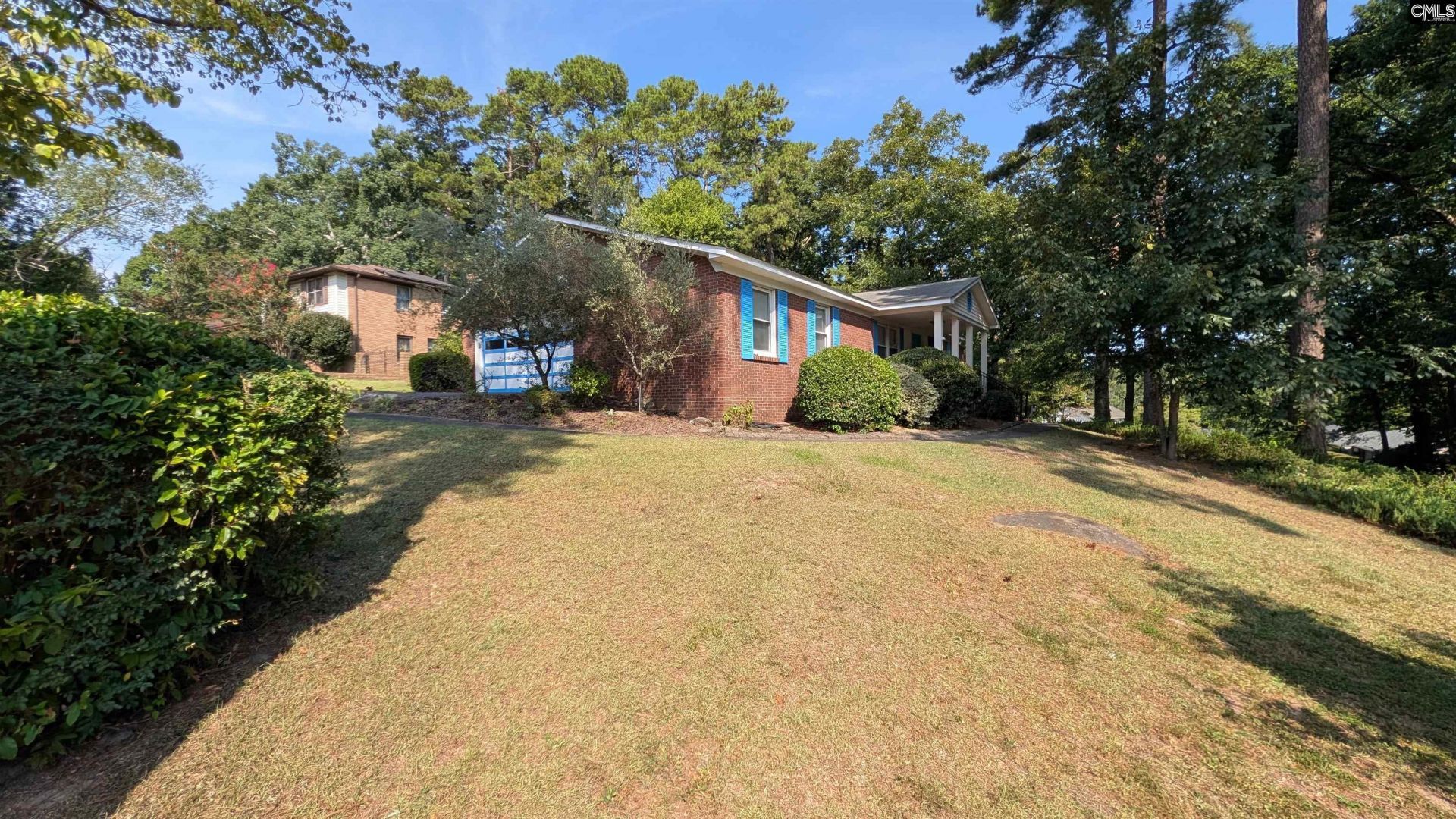 1800 Holly Hill Drive  Photo 7