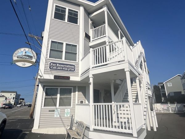18 Ocean Boulevard, Unit 18, Hampton, NH 03842