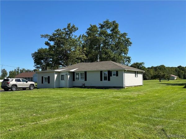 6615 S Transit Road , Lockport, NY 14094