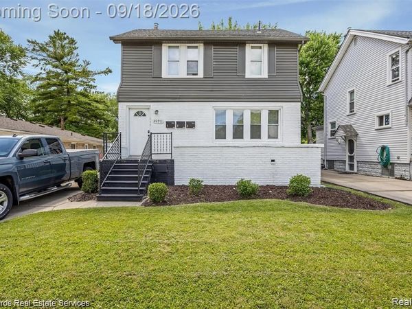 22911 Hayes Unit #1 Avenue, Eastpointe, Mi 48021