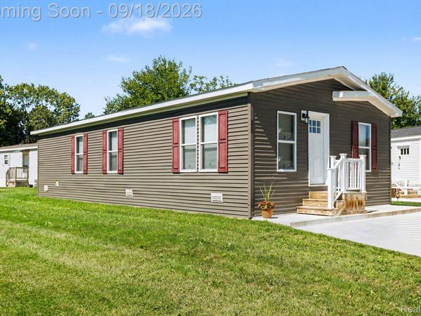 470 Flamingo Street, Rochester Hills, Mi 48309