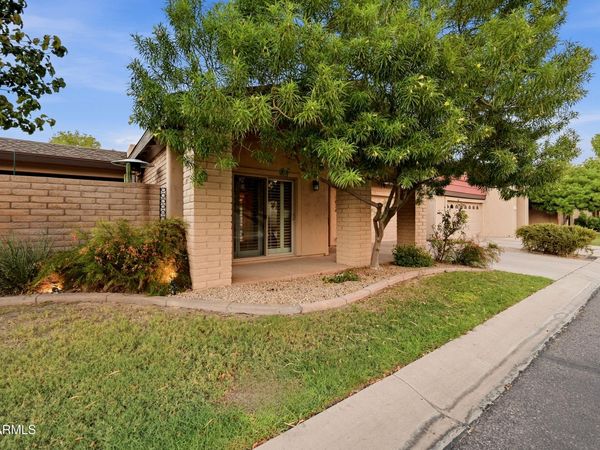 7836 E CRESTWOOD Way, Scottsdale, AZ 85250