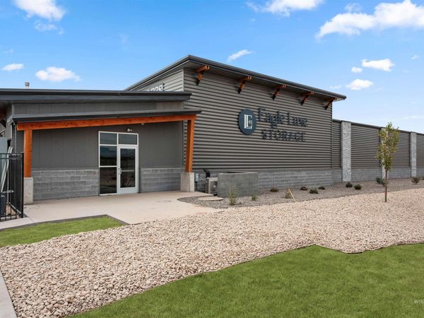 823 N Highway 16, Unit 186, Eagle, ID 83616