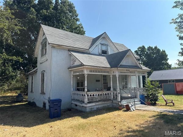 428 S Washington Avenue , Lebanon, MO 65536