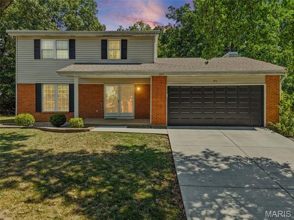 474 Oak Hill Dr., Lake St Louis, MO 63367