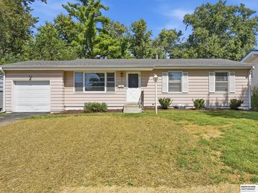 7704 Lafayette Avenue, Omaha, NE 68144