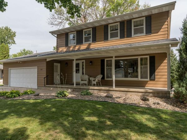137 Marabou Drive, Mankato, MN 56001