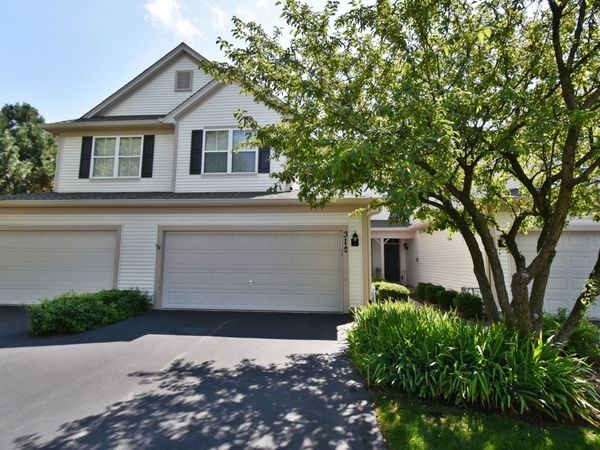 312 Fairmont Court , St. Charles, IL 60175