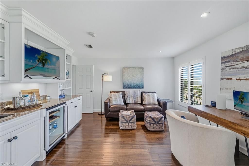 3430 Gulf Shore Blvd N, Unit 6J, Naples, FL 34103 Photo
