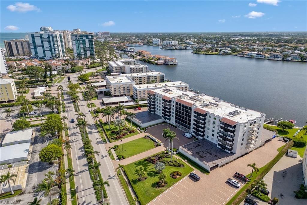 3430 Gulf Shore Blvd N, Unit 6J, Naples, FL 34103 Photo