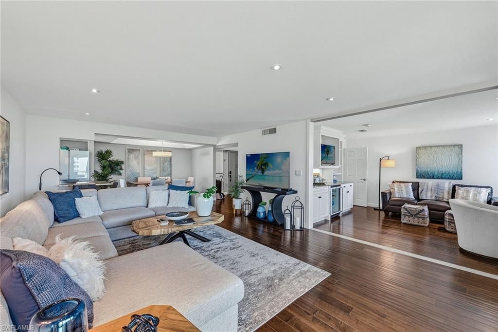 3430 Gulf Shore Blvd N, Unit 6J, Naples, FL 34103 Photo
