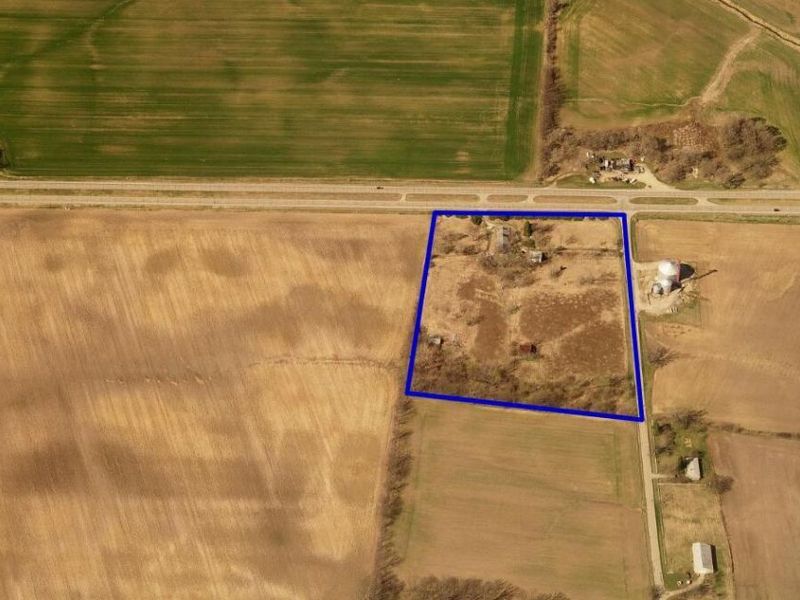 3915 U.S. 40, London, OH 43140 Photo 1