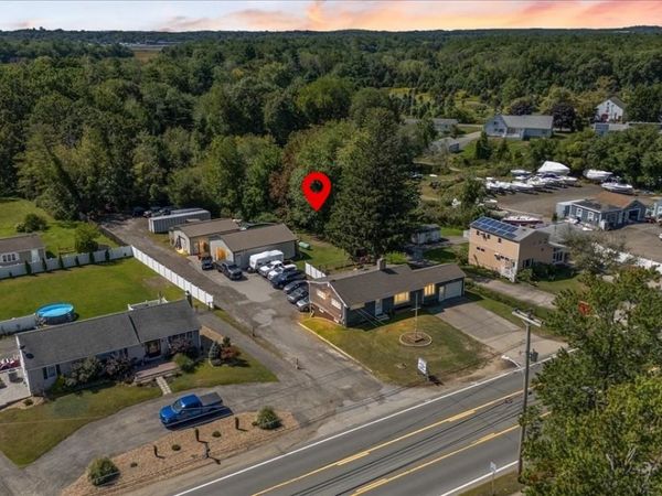 57 Elm St, Salisbury, MA 01952
