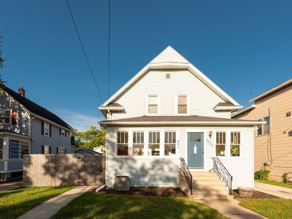 1033 N SAWYER STREET, Oshkosh, WI 54902