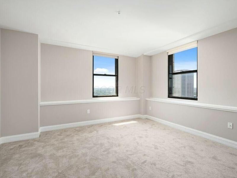 50 W Broad Street, Unit 2104, Columbus, OH 43215 Photo 12