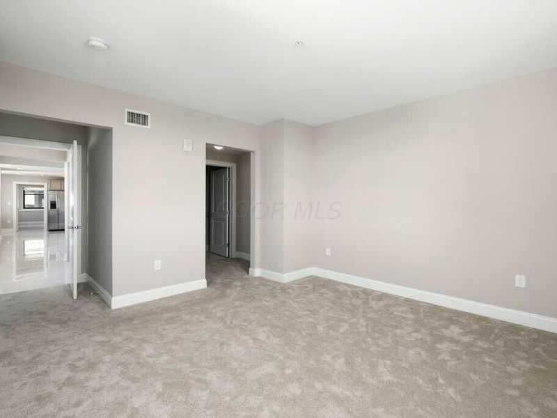 50 W Broad Street, Unit 2104, Columbus, OH 43215 Photo 13