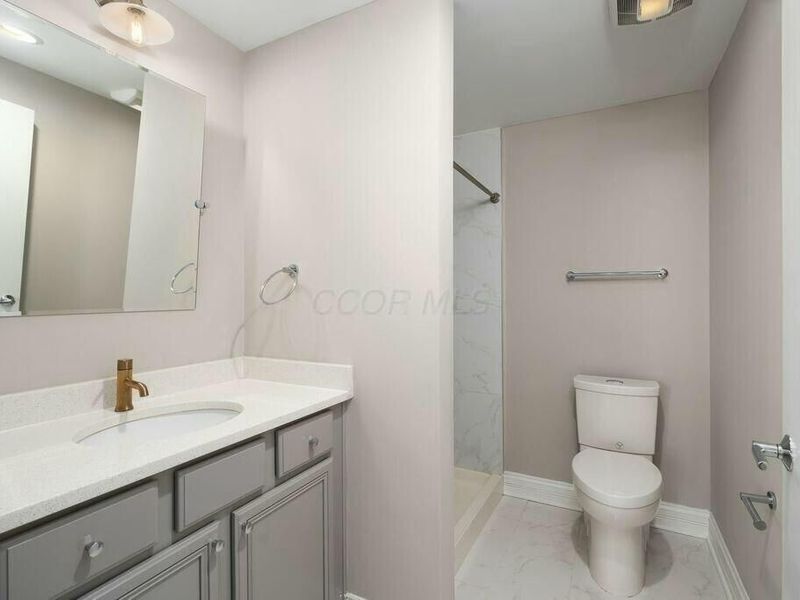 50 W Broad Street, Unit 2104, Columbus, OH 43215 Photo 15