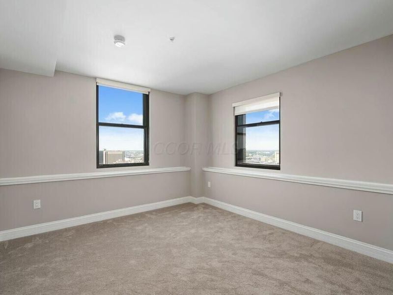 50 W Broad Street, Unit 2104, Columbus, OH 43215 Photo 17