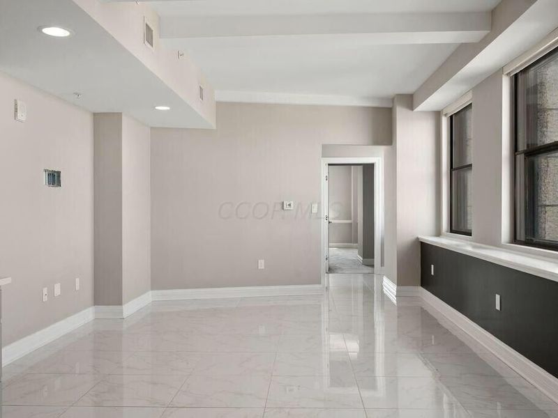 50 W Broad Street, Unit 2104, Columbus, OH 43215 Photo 7