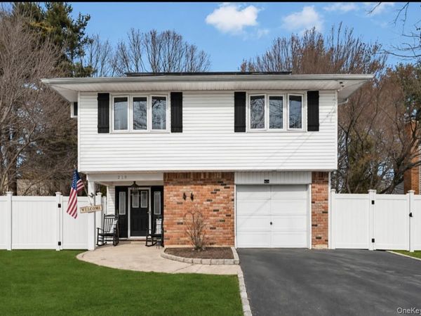 219 Bellerose Avenue , East Northport, NY 11731