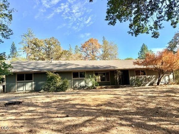 6701 Tunnel Loop Road, Grants Pass, OR 97526