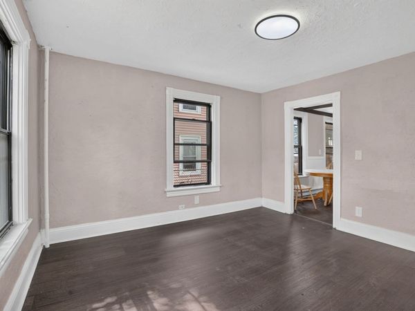 30 Pearl St, Attleboro, MA 02703