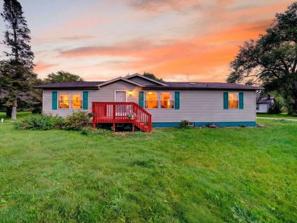 5814 County TT Road, Marshall, WI 53559