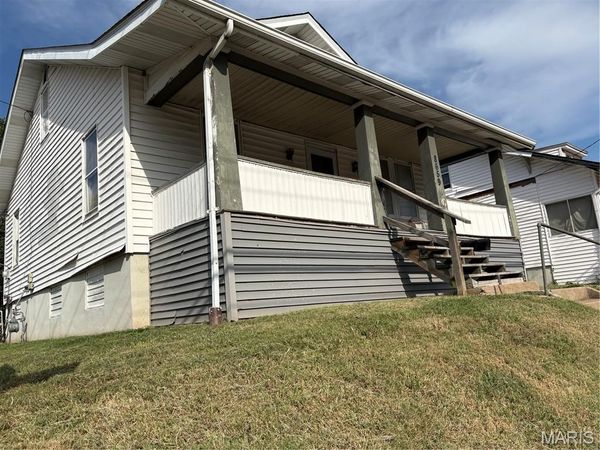 8659 Natural Bridge Road , St Louis, MO 63121