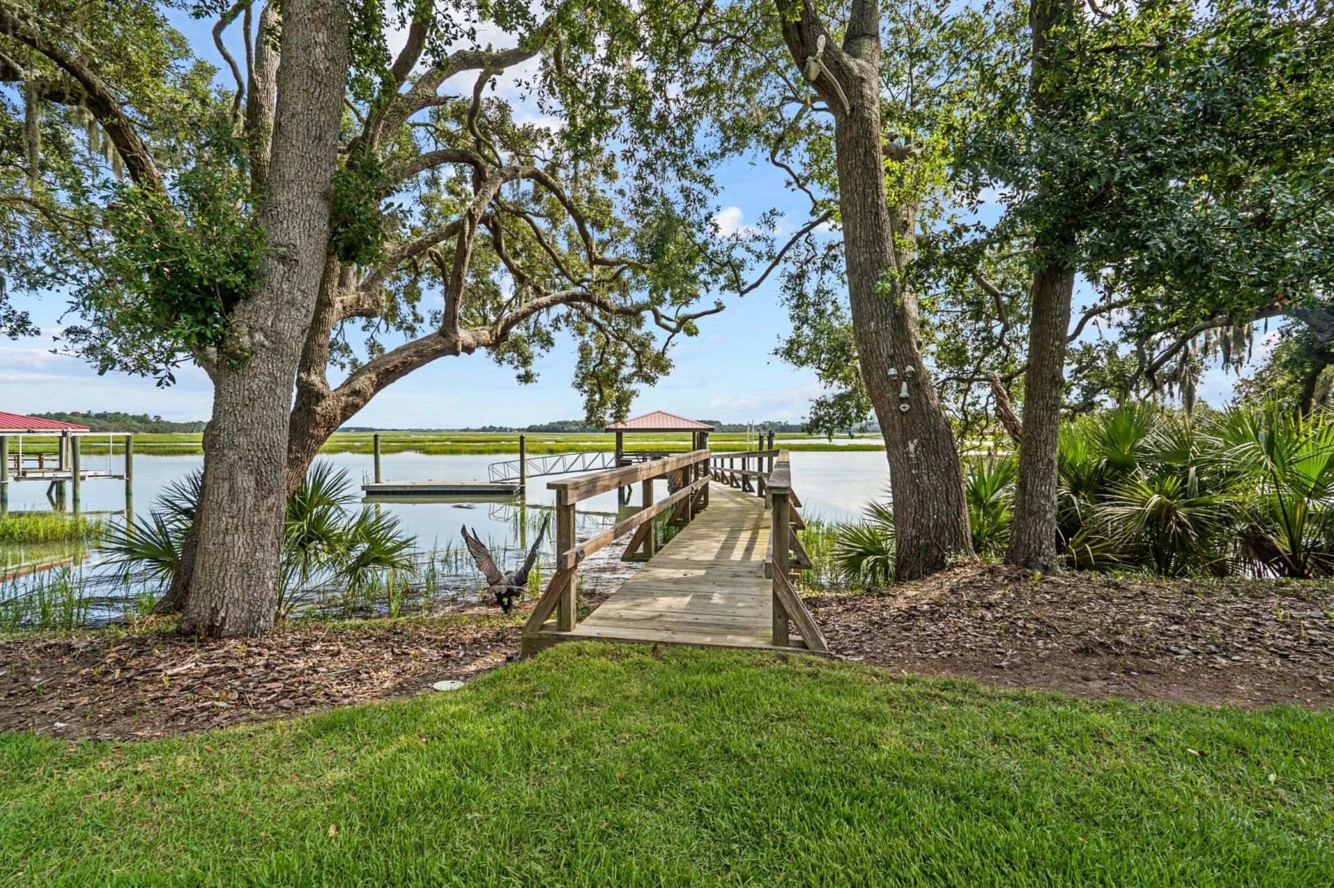 250 Distant Island Drive Photo 37