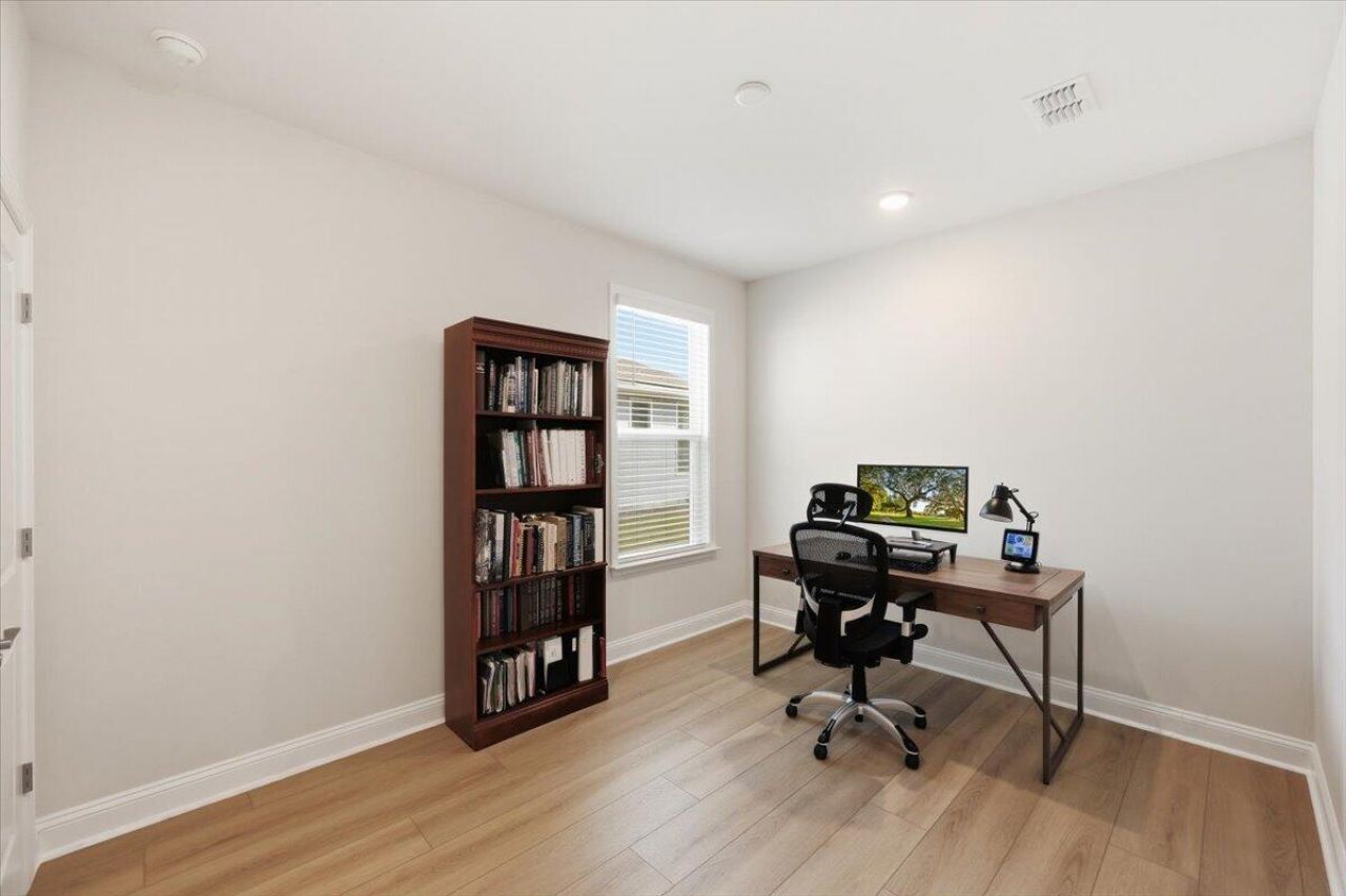 145 Trillium Circle Photo 24