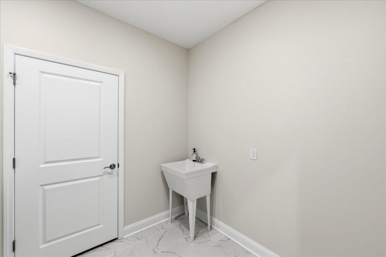 145 Trillium Circle Photo 40