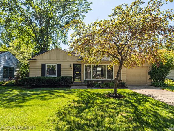 15743 Birwood Avenue, Beverly Hills Village, Mi 48025