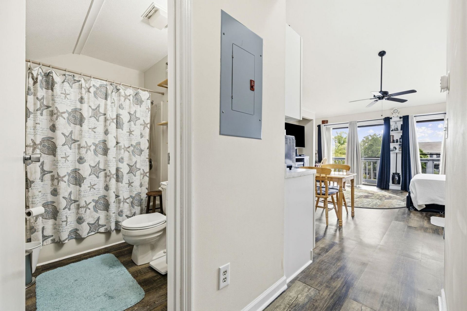 1850 Colony Dr. Photo 6
