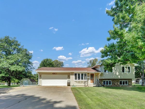 1120 W Marion Street, Lake City, MN 55041