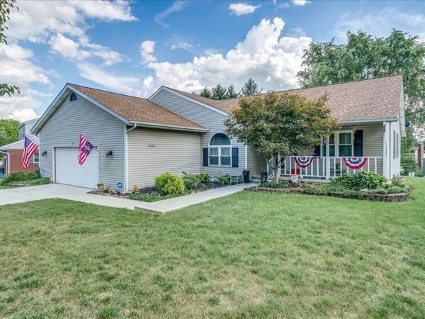 377 Lawnwood Drive , Circleville, OH 43113