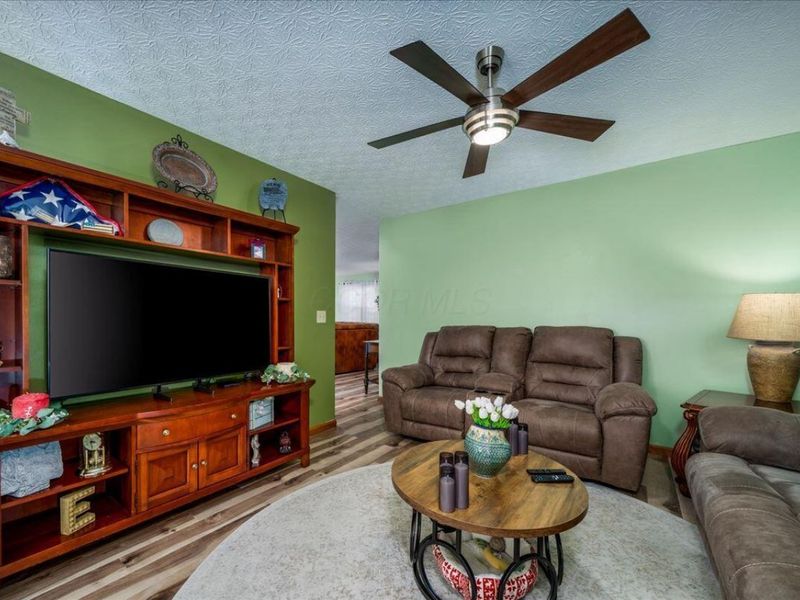 377 Lawnwood Drive , Circleville, OH 43113 Photo 16