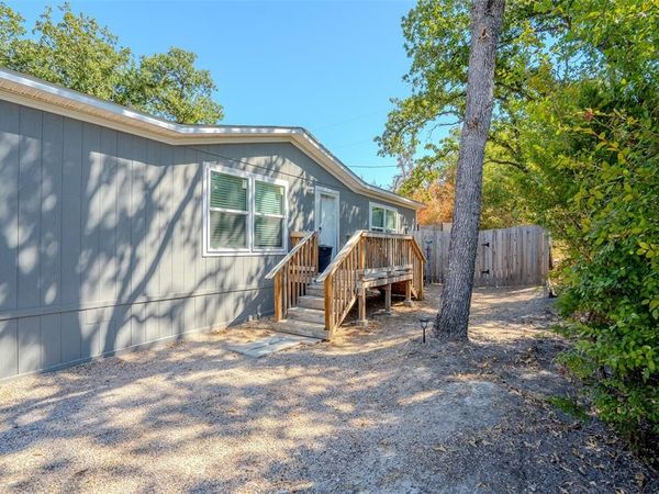 5913 N Oklahoma Trail , Granbury, TX 76048