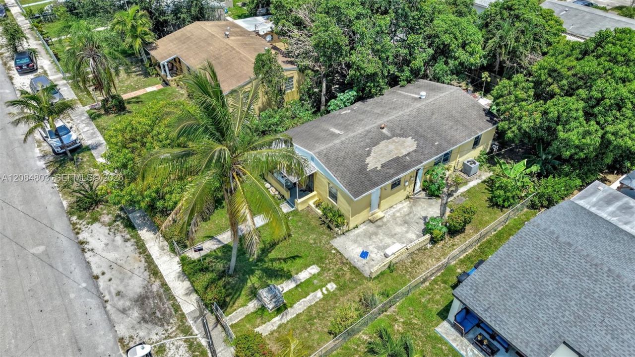 15601 NE 15th Ave, North Miami Beach, FL 33162 Photo