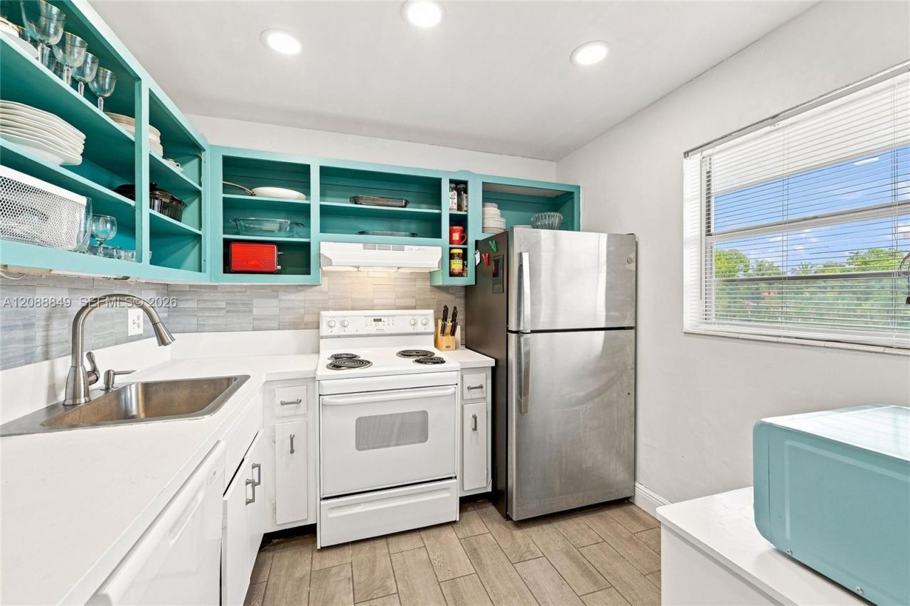 2800 NW 47th Ter, Unit 206B, Lauderdale Lakes, FL 33313 Photo