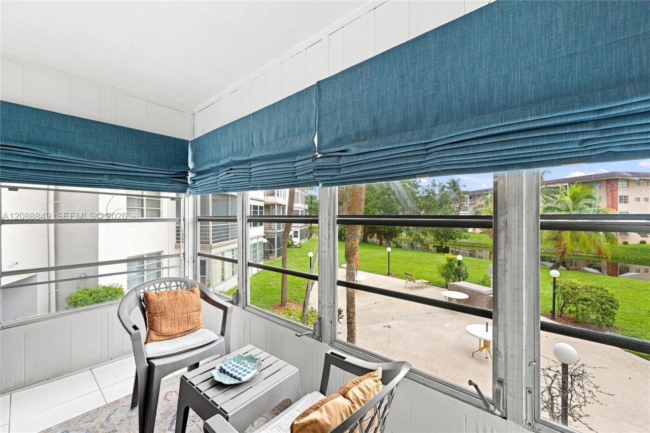 2800 NW 47th Ter, Unit 206B, Lauderdale Lakes, FL 33313 Photo