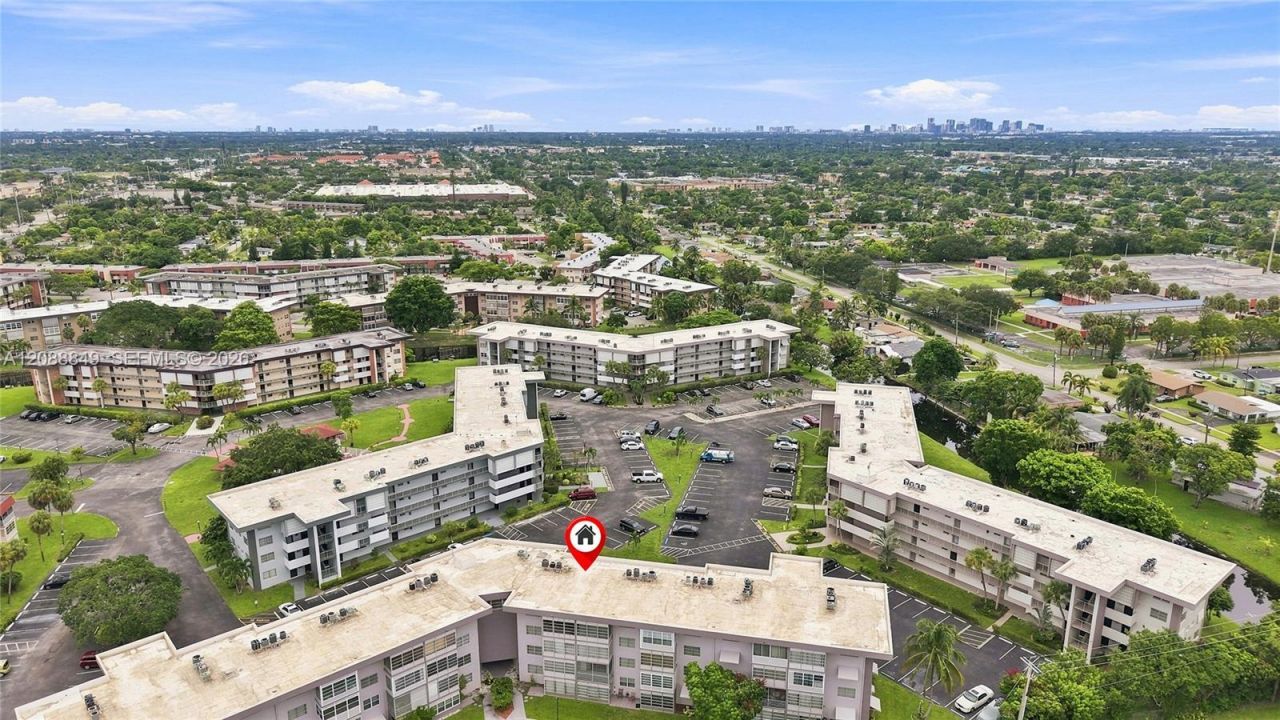 2800 NW 47th Ter, Unit 206B, Lauderdale Lakes, FL 33313 Photo