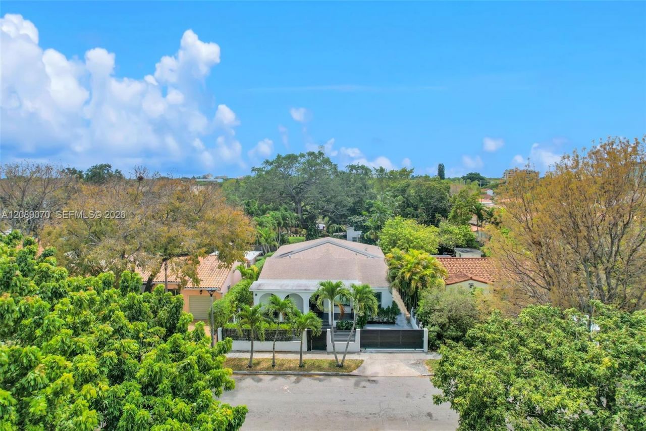 1430 SW 18th St , Miami, FL 33145 Photo