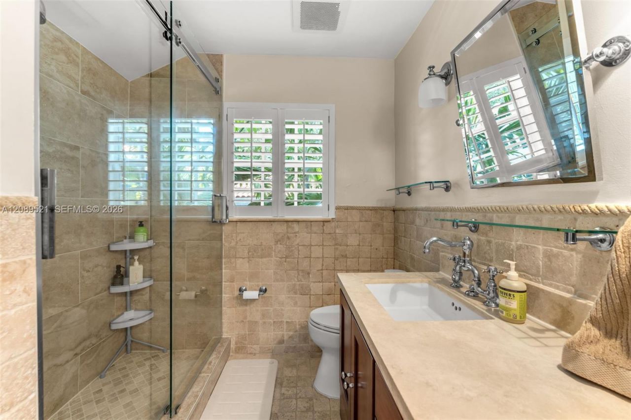 629 Altara Ave, Coral Gables, FL 33146 Photo