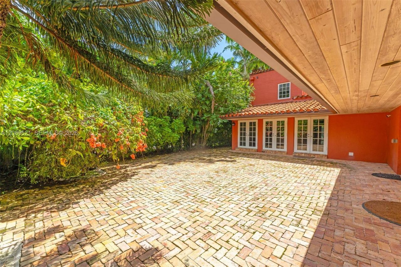 629 Altara Ave, Coral Gables, FL 33146 Photo