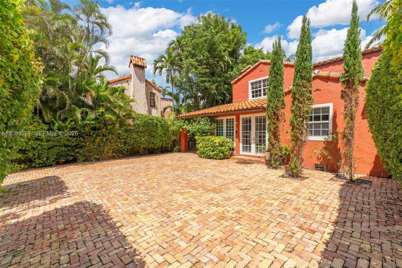 629 Altara Ave, Coral Gables, FL 33146 Photo