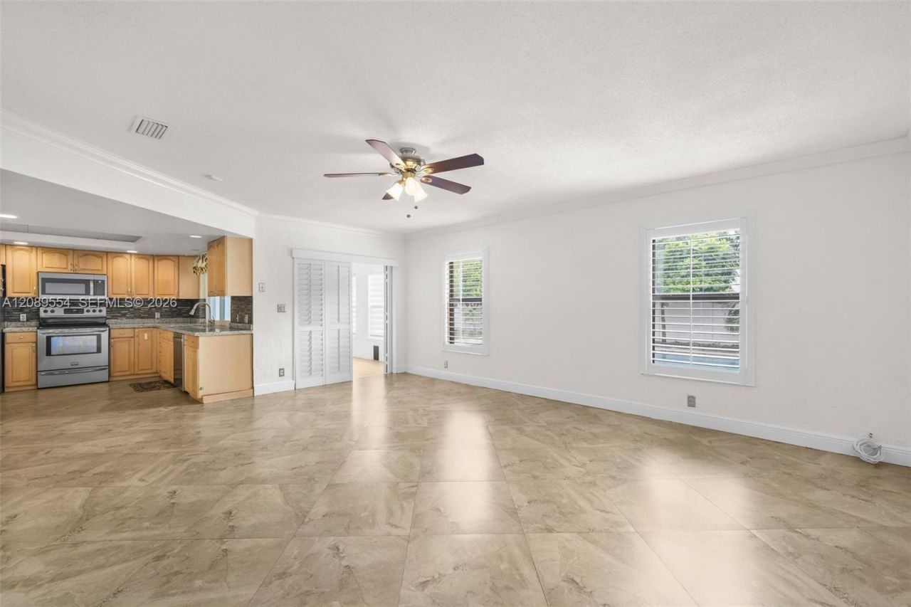 7700 NW 11th Pl, Plantation, FL 33322 Photo
