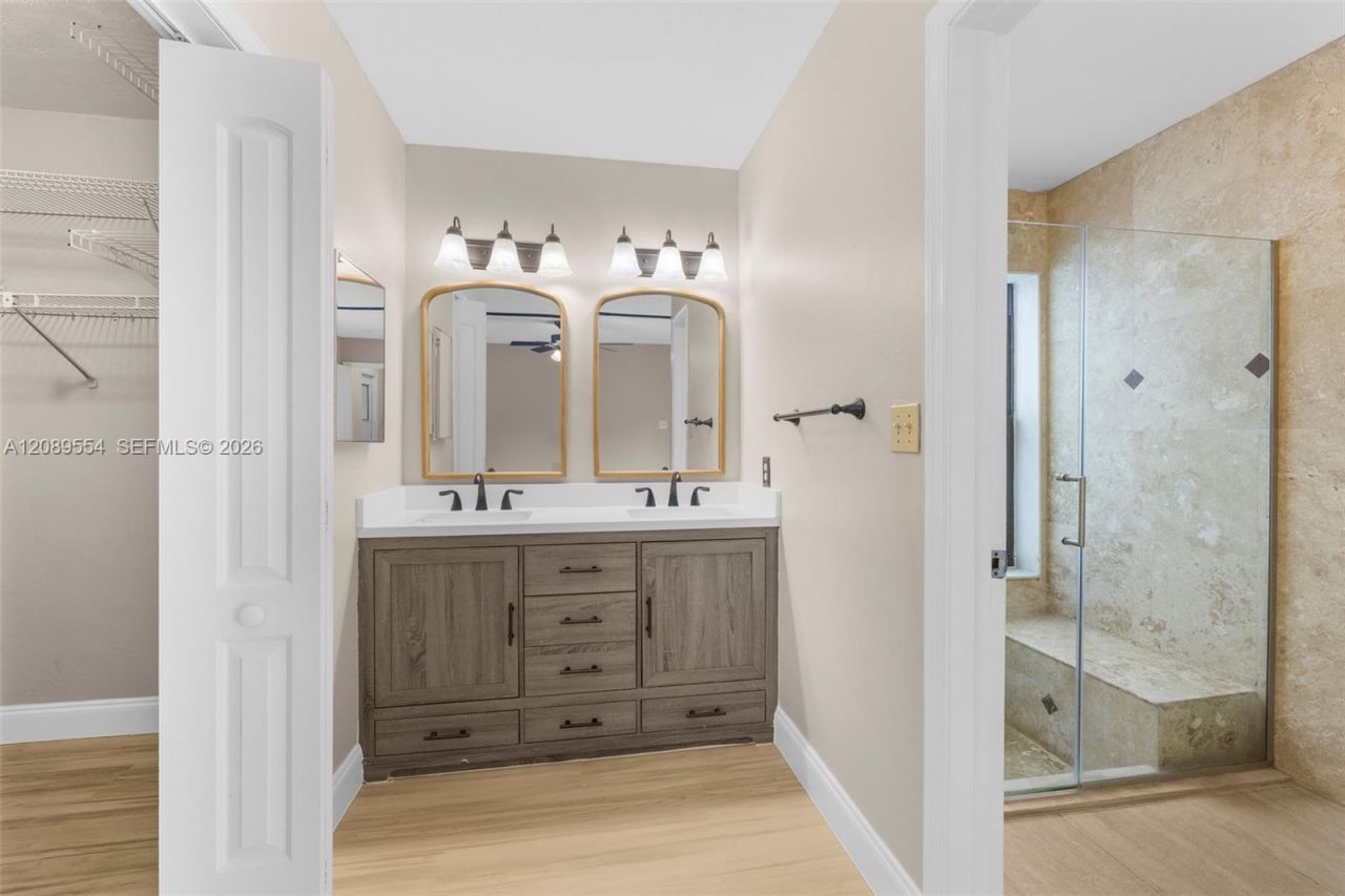 7700 NW 11th Pl, Plantation, FL 33322 Photo