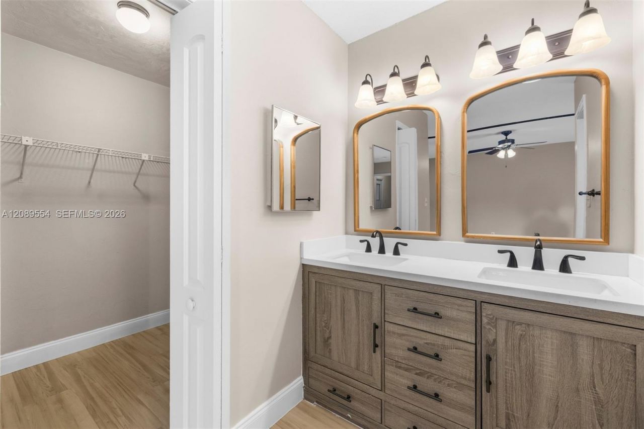 7700 NW 11th Pl, Plantation, FL 33322 Photo